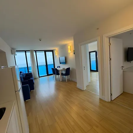 Luxury Living Orbi City Батуми Экстерьер фото