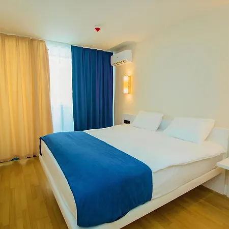 Luxury Living Orbi City Батуми Экстерьер фото