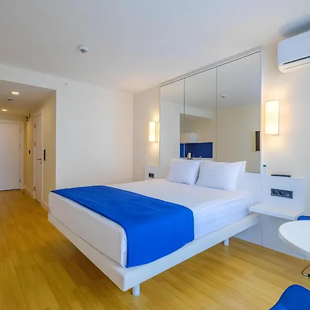 Luxury Living Orbi City Батуми Экстерьер фото