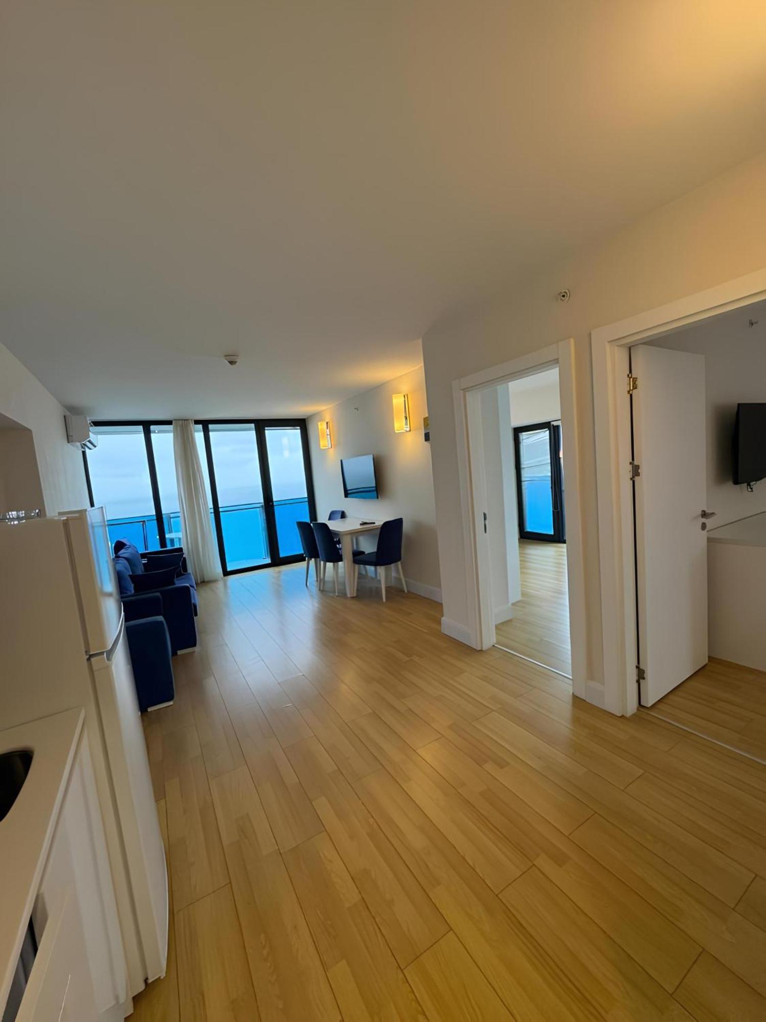 Luxury Living Orbi *