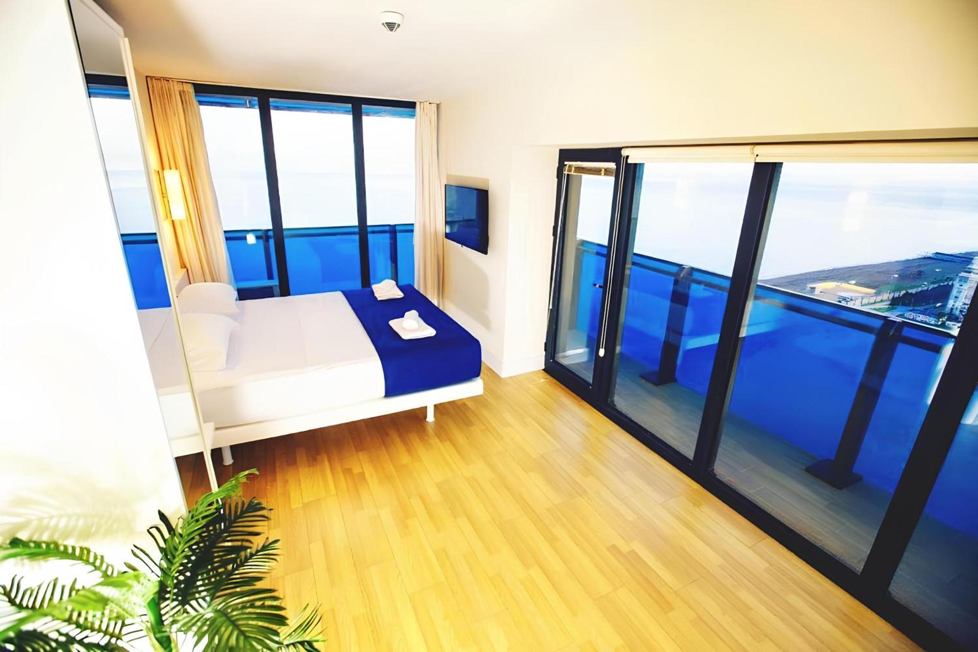 Luxury Living Orbi Апартаменты Батуми
