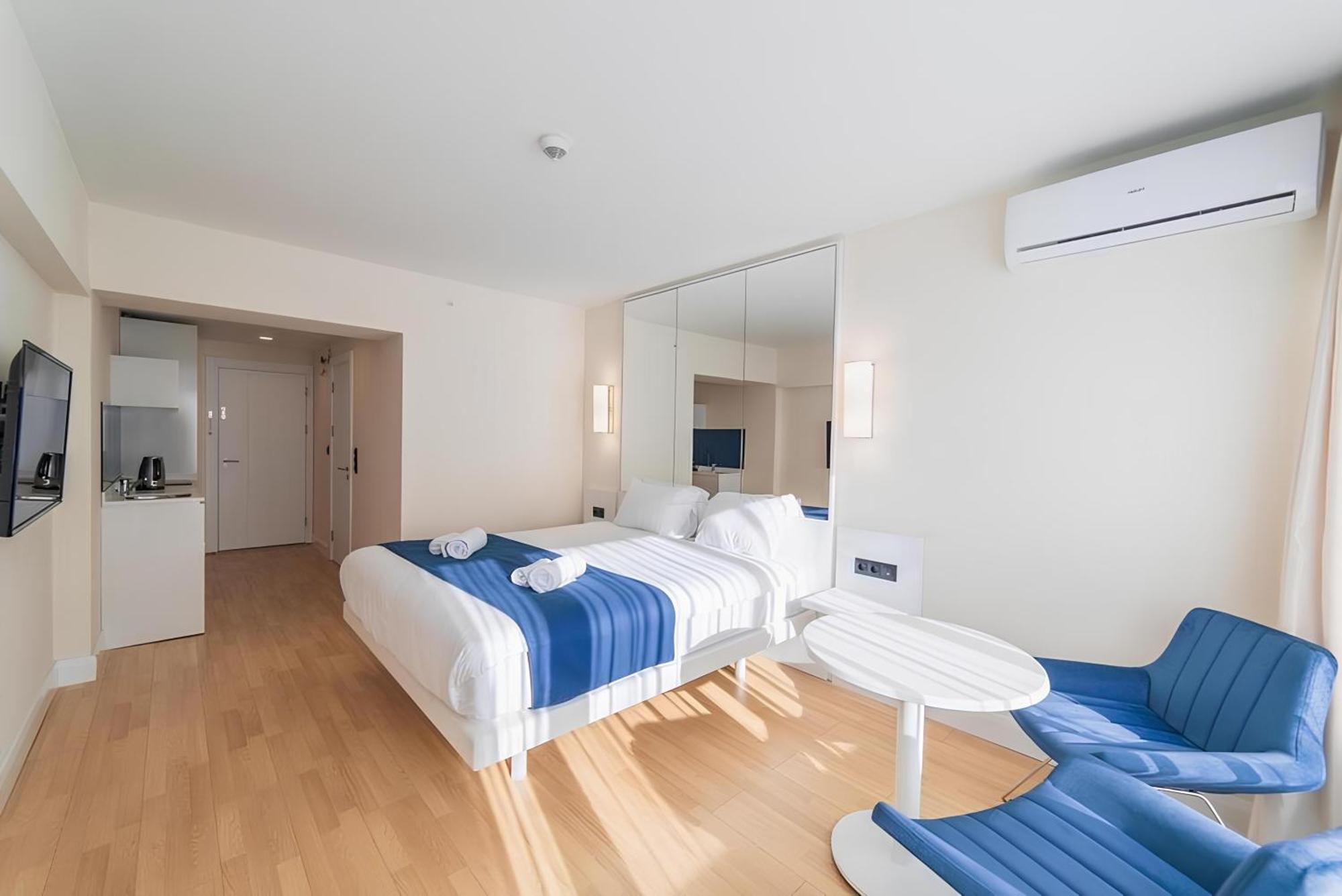 Luxury Living Orbi * Батуми