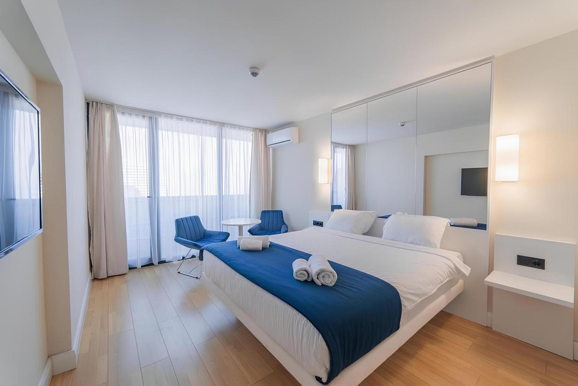 Luxury Living Orbi