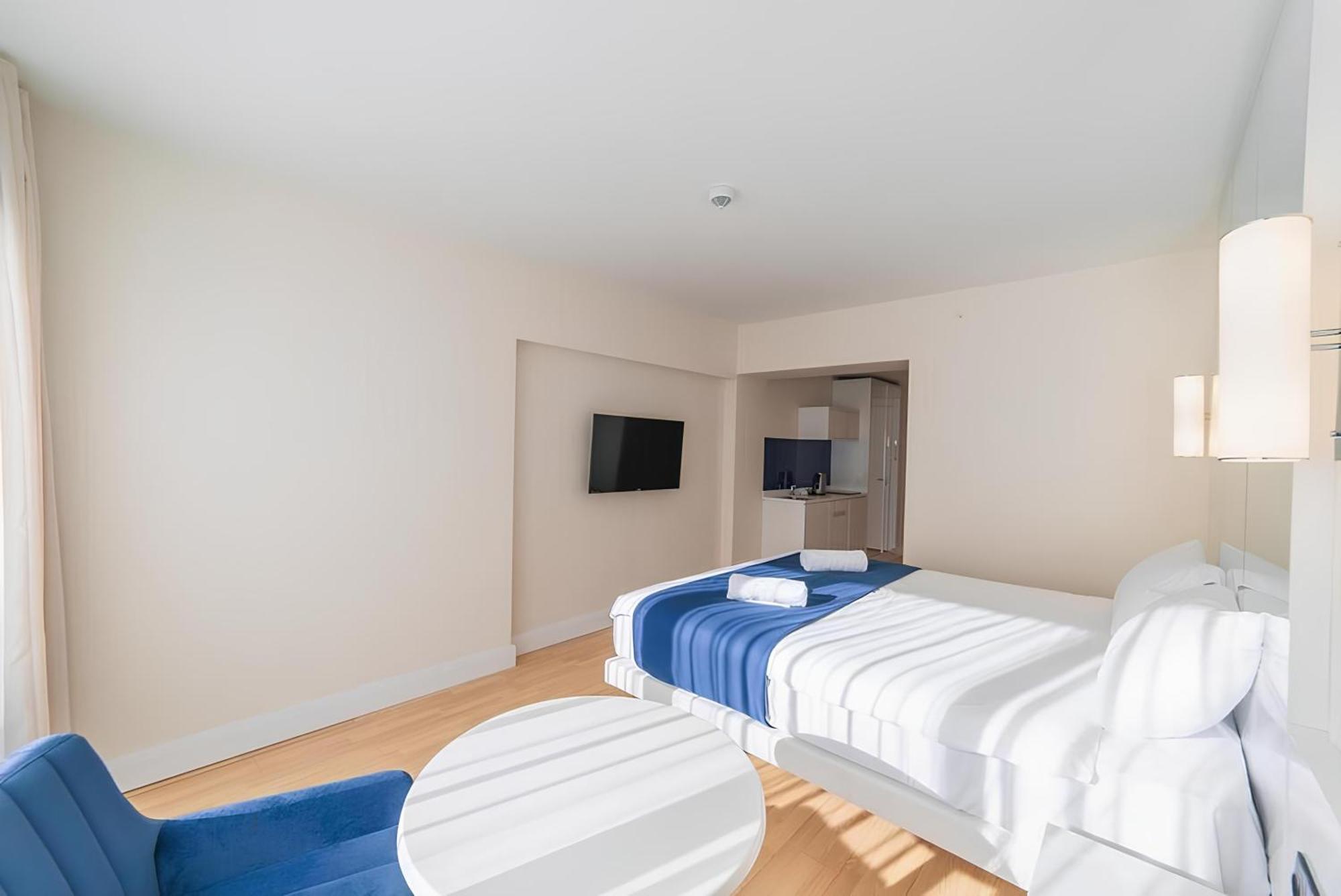 Luxury Living Orbi Батуми